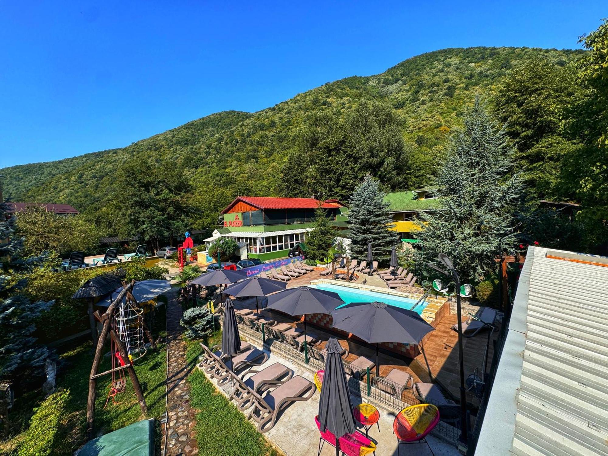 Pensiunea El Plazza Hotel Băile Herculane Exterior photo